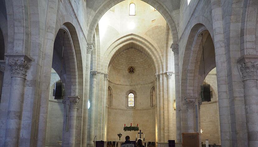 In der evangelischen Erlöserkirche in der Altstadt von Jerusalem warf Bischof Ibrahim Azar in seiner Predigt am Reformationstag Israel einen Völkermord vor. (Archivbild) In der evangelischen Erlöserkirche in der Altstadt von Jerusalem warf Bischof Ibrahim Azar in seiner Predigt am Reformationstag Israel einen Völkermord vor. (Archivbild)