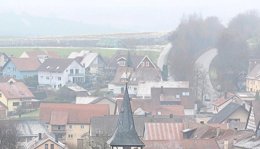 Gellmersbach ist der gr&ouml;&szlig;te Teilort. Und er wird weiter wachsen: auf &uuml;ber 1200 Einwohner, wenn das Neubaugebiet "Salmanns&auml;cker III" bebaut ist.