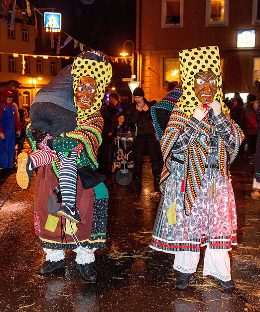 Nachtumzug der M&uuml;hlenhexen in Auenstein