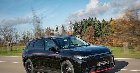 Leapmotor bringt den C10 als limitiertes Irmscher-Sondermodell auf den Markt: Die Kooperation markiert den Start einer neuen Designlinie f&uuml;r chinesische E-Autos auf dem europ&auml;ischen Markt.