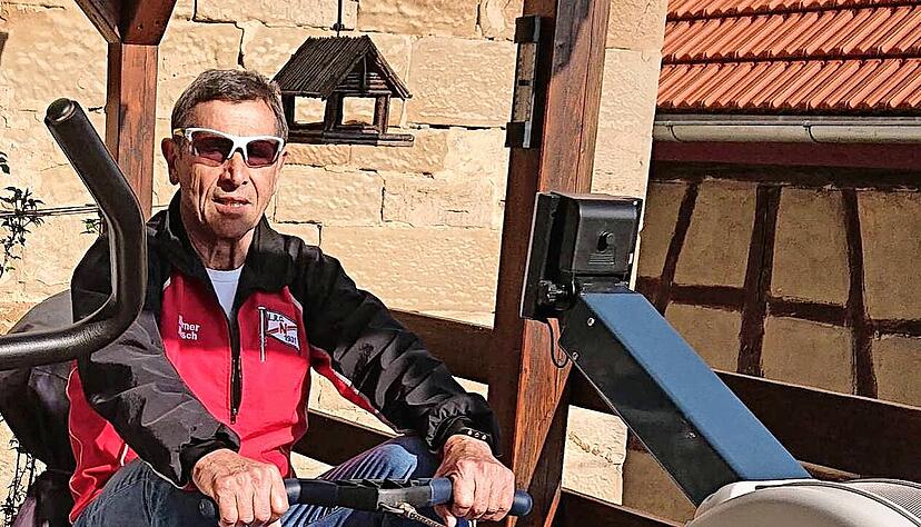 Werner Rösch muss sich in Corona-Zeiten mit Ergometertraining fit halten. Foto: privat Werner Rösch muss sich in Corona-Zeiten mit Ergometertraining fit halten. Foto: privat