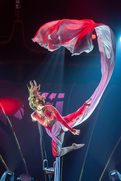 Bis zum 10. Januar wechseln sich Kulinarik und artistische Darbietungen ab. Bis zum 10. Januar wechseln sich Kulinarik und artistische Darbietungen ab.