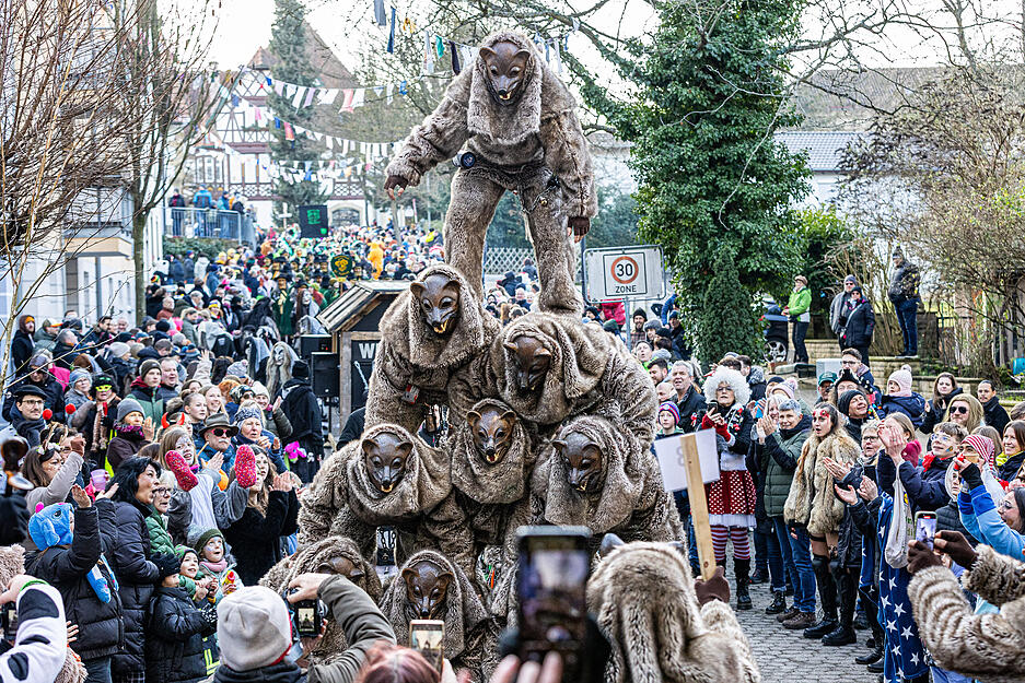 Zum närrischen Treiben hatten sich mehr als 70 Gruppen angekündigt.