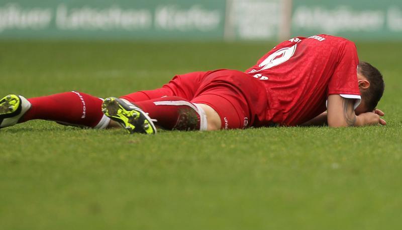 Kaiserslauterns Simon Zoller hat sich im Training verletzt. Foto: Fredrik von Erichsen