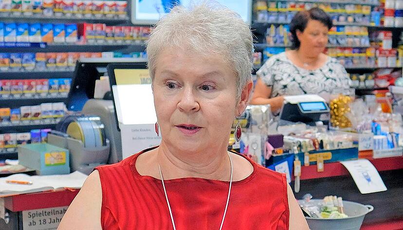 K&auml;mpft mit ihren Kunden f&uuml;r den Erhalt des Kiosks im K3: Karin Schurg.
