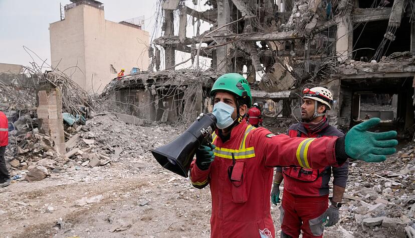 Auf die iranische Hauptstadt Teheran gibt es massive Angriffe.