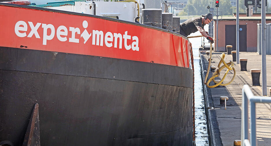 MS Experimenta legt ab für Süddeutschlandtour