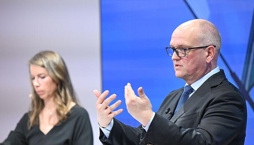 «Trotz des Anstiegs ist die Risikolage insgesamt robust»: LBBW-Chef Rainer Neske (links Finanz-Vorständin Stefanie Münz).