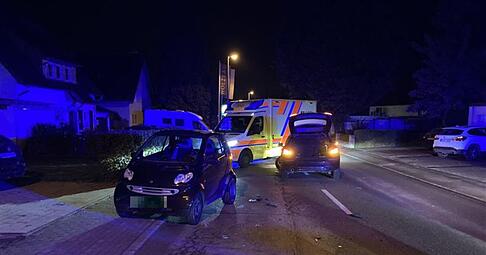 Unfall in Obersulm-Affaltrach: Eine BMW-Fahrerin ist in den Gegenverkehr gekracht.