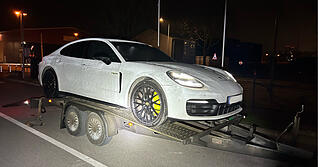 Das Hauptzollamt Heilbronn hat diesen Porsche Panamera e-hybrid sichergestellt.