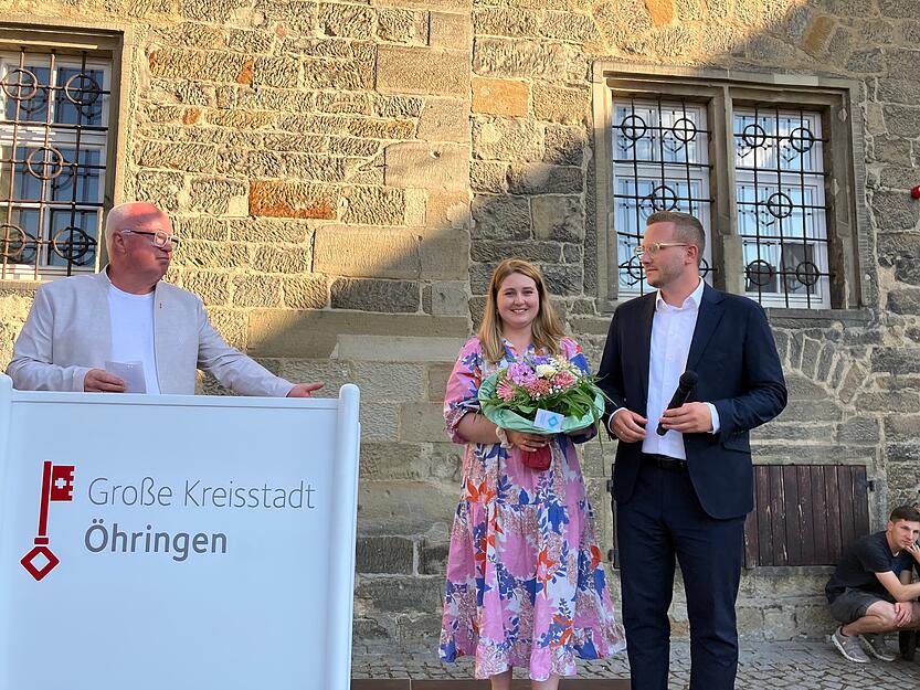 Patrick Wegener (30) ist kommunalpolitisch seit über zehn Jahren in Gemeinderat und Kreistag für die SPD aktiv. Er engagiert sich bei der AWO und in Vereinen und lebt mit seiner Frau Natalie in Öhringen.