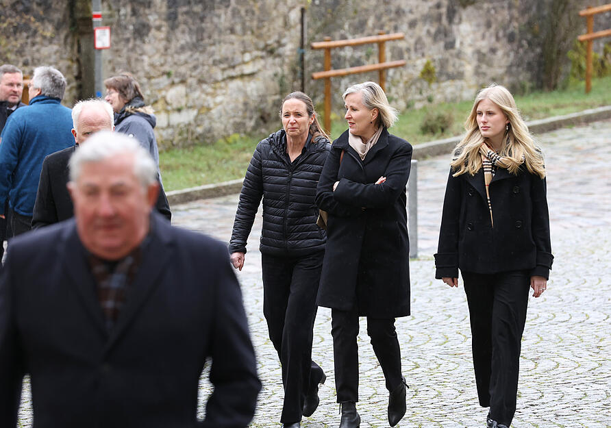 Trauerfeier für Alexandra Freifrau von Berlichingen Trauerfeier für Alexandra Freifrau von Berlichingen