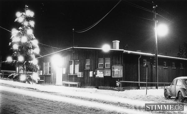 Gemeinsame Weihnachtsfeiern sollen den Vertriebenen ein Gefühl der Zusammengehörigkeit vermitteln ... Gemeinsame Weihnachtsfeiern sollen den Vertriebenen ein Gefühl der Zusammengehörigkeit vermitteln ...