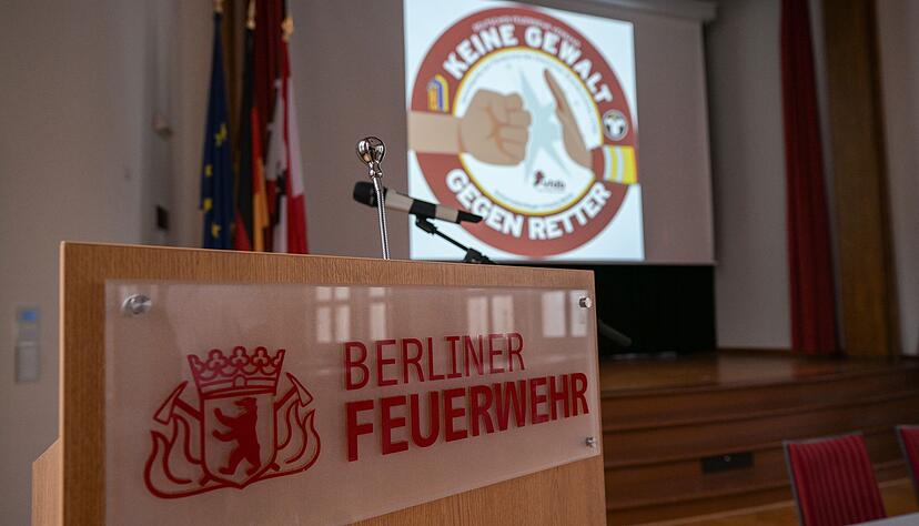 In Berlin startete im Juni 2023 die Kampagne &laquo;Keine Gewalt gegen Retter&raquo;. (Symbolbild)