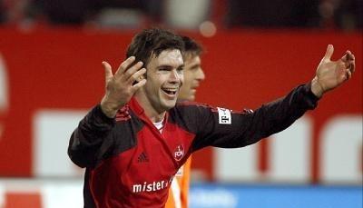 Der Nürnberger Michael Beauchamp freut sich 2002 über einen Treffer gegen Cottbus. Der Nürnberger Michael Beauchamp freut sich 2002 über einen Treffer gegen Cottbus.