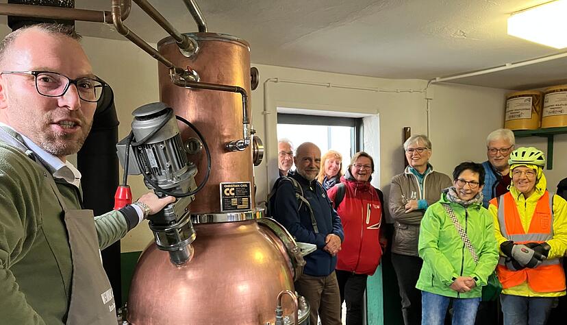 Zu den „Brennpunkten“ öffnen Pfedelbacher Schnapsbrenner ihre Türen und zeigen, wie der Geist ins Glas kommt Zu den „Brennpunkten“ öffnen Pfedelbacher Schnapsbrenner ihre Türen und zeigen, wie der Geist ins Glas kommt