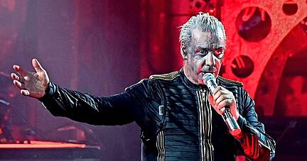 Für Sänger Till Lindemann gilt die Unschuldsvermutung. Eine sogenannte Verdachtsberichterstattung ist heikel. Foto: Malte Krudewig/dpa Für Sänger Till Lindemann gilt die Unschuldsvermutung. Eine sogenannte Verdachtsberichterstattung ist heikel. Foto: Malte Krudewig/dpa
