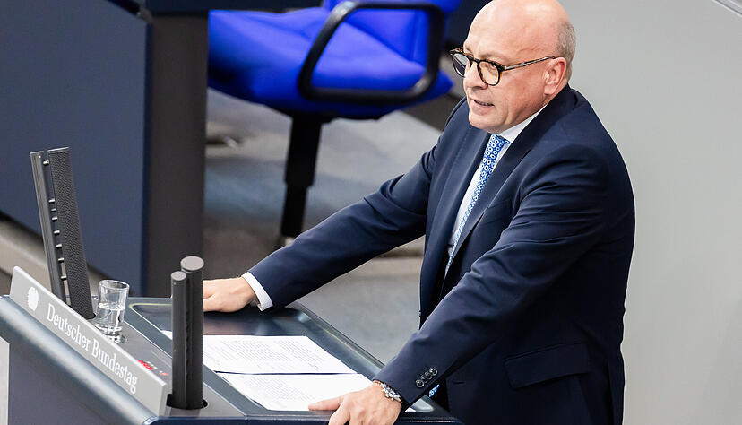 Der Heilbronner CDU-Abgeordnete Alexander Throm spricht im Bundestag. Der Heilbronner CDU-Abgeordnete Alexander Throm spricht im Bundestag.