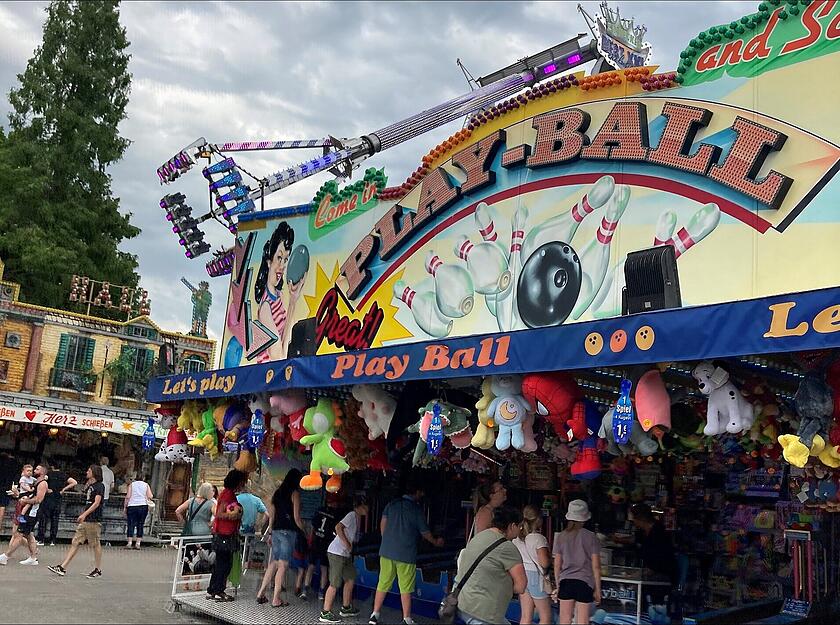 Impressionen vom Wimpfener Talmarkt: Noch bis Dienstag wird in Bad Wimpfen gefeiert.