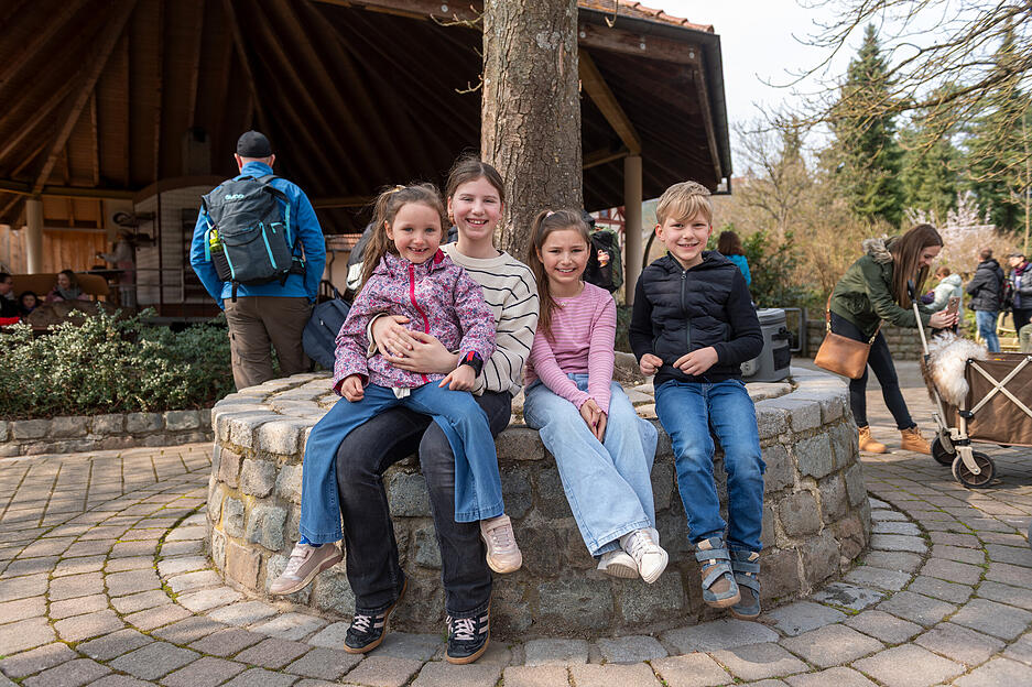 Das Preopening-Wochenende in Tripsdrill nutzen Familien für einen Ausflug. Das Preopening-Wochenende in Tripsdrill nutzen Familien für einen Ausflug.
