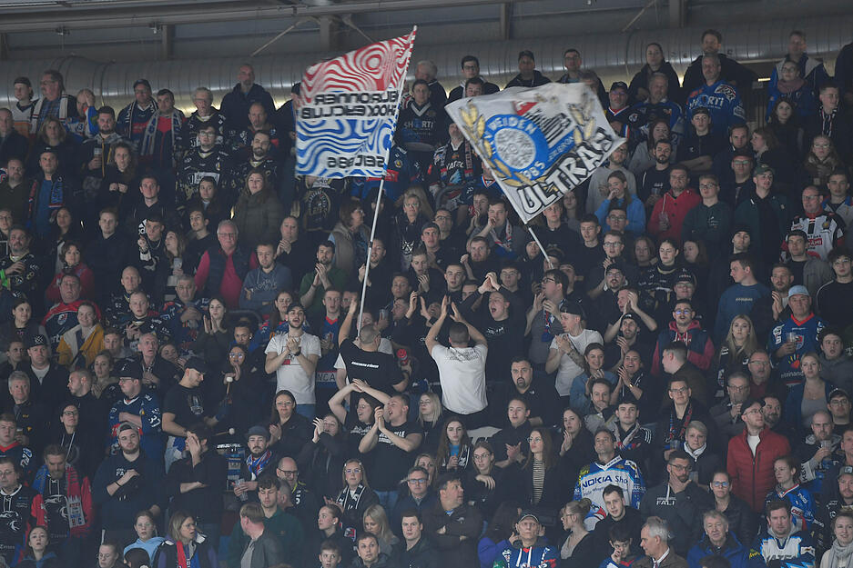 Heilbronner Falken in den Playoffs: Spiel drei gegen Memmingen Heilbronner Falken in den Playoffs: Spiel drei gegen Memmingen