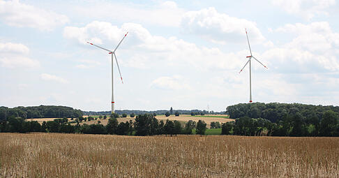So sollen sich die beiden Windräder nach den Plänen von Würth in die Landschaft nahe Übrigshausen einfügen. So sollen sich die beiden Windräder nach den Plänen von Würth in die Landschaft nahe Übrigshausen einfügen.
