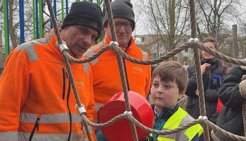 Micha hatte sogar konkrete Gehaltsvorstellungen.(Handout)