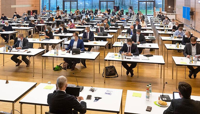 In der Neckarwestheimer Reblandhalle tagte der Kreistag.
Foto: Mario Berger In der Neckarwestheimer Reblandhalle tagte der Kreistag.
Foto: Mario Berger