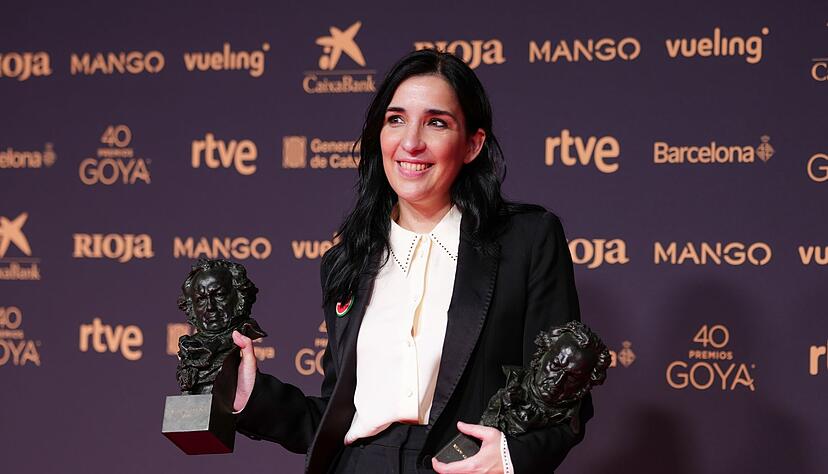 Das Familiendrama &laquo;Los Domingos&raquo; (Die Sonntage) der Regisseurin Alauda Ruiz de Az&uacute;a ist als bester Film ausgezeichnet worden.
