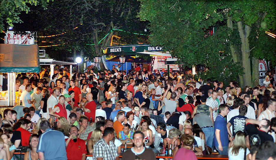 Ebenso wie an einer Seefest-Nacht im Jahr 2007.