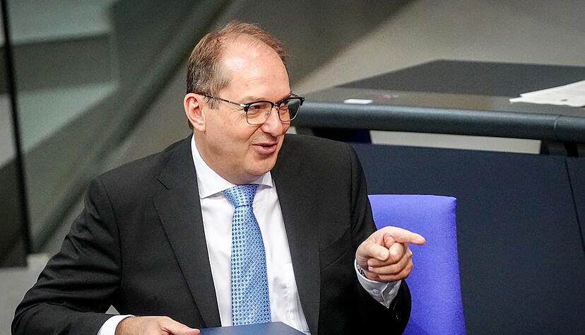 Kurz vor der parlamentarischen Sommerpause war der Gesetzentwurf zu sicheren Herkunftsl&auml;ndern und Rechtsschutz bei Abschiebehaft und Ausreisegewahrsam in erster Lesung beraten worden. (Archivfoto)