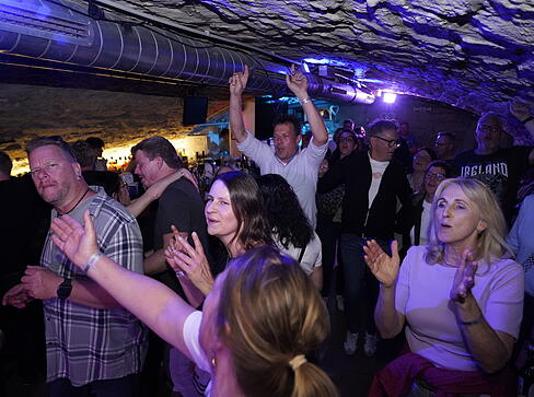 Bilder zeigen die lebendige Stimmung bei der Night of Music in &Ouml;hringen.