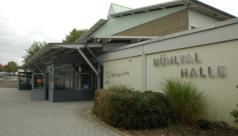 In der Bad Rappenauer M&uuml;hltalhalle werden ab Montag Menschen mit Coronasymptomen untersucht. Es ist die erste Fieberambulanz im Landkreis Heilbronn, vielleicht kommt noch eine in Neckarsulm dazu. Foto: Archiv/Plapp-Schirmer