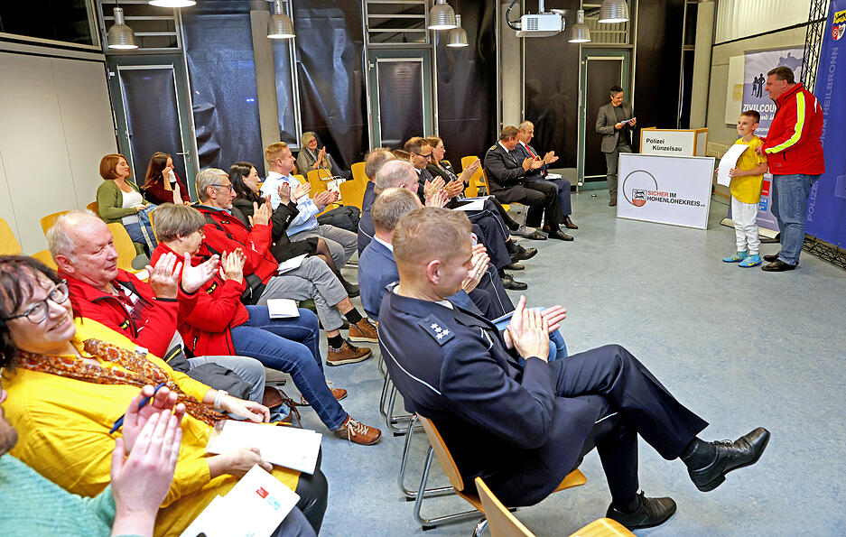 In Künzelsau wird der Zivilcouragepreis verliehen In Künzelsau wird der Zivilcouragepreis verliehen