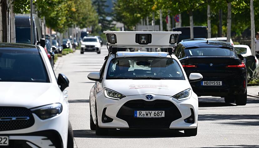 Innerhalb von rund zwei Wochen stellte das Scan-Fahrzeug in Heidelberg fast 2.900 Parkverst&ouml;&szlig;e fest. (Archivbild)