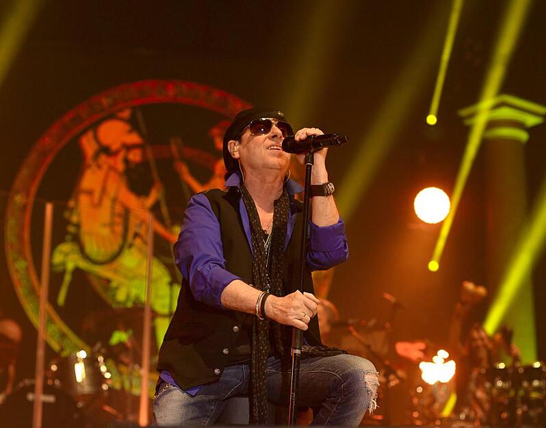 Scorpions unplugged in der Hanns-Martin-Schleyer-Halle