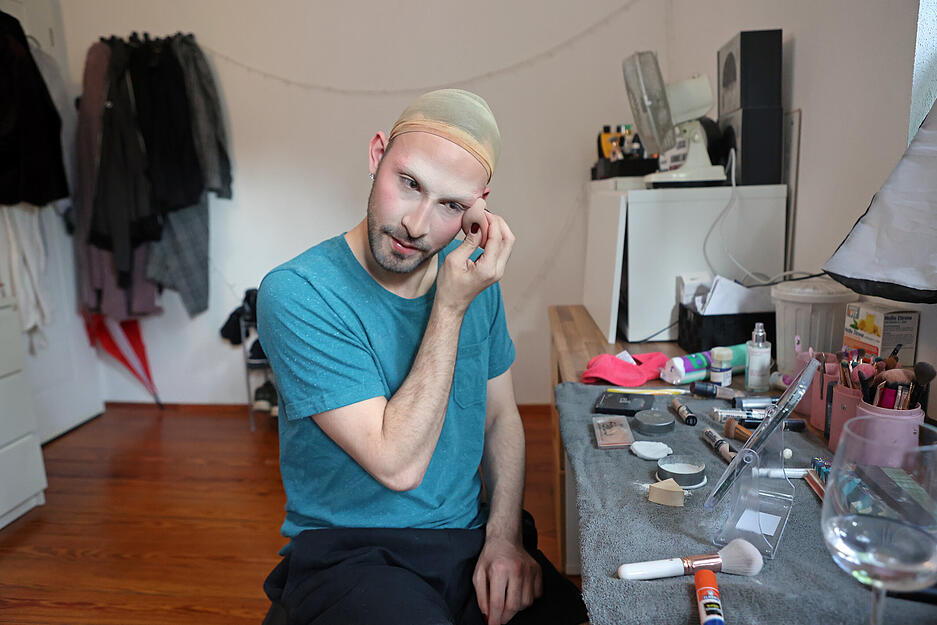 Drag Queen Luna Lube Drag Queen Luna Lube