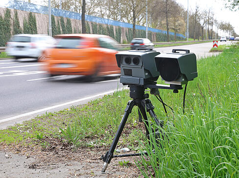 Am "Car-Friday" hat die Polizei Heilbronn vermehrt Blitzer aufgestellt. Ein Fahrer erreicht in einer 50er-Zone 85 km/h.
