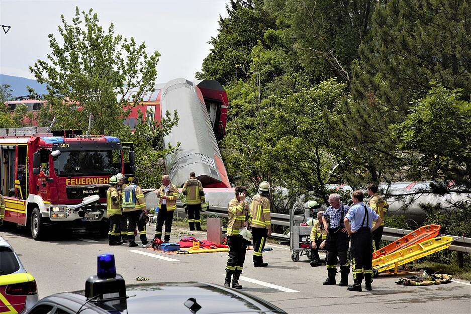 Mehrere Menschen sind dabei nach Angaben der Behörden getötet worden, zahlreiche wurden verletzt. Mehrere Menschen sind dabei nach Angaben der Behörden getötet worden, zahlreiche wurden verletzt.
