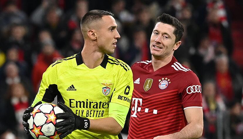 Zoff mit dem Trainer? Keeper Odisseas Vlachodimos steht nach öffentlicher Kritik vor einem Wechsel in die Premier League. Zoff mit dem Trainer? Keeper Odisseas Vlachodimos steht nach öffentlicher Kritik vor einem Wechsel in die Premier League.