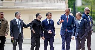 Selenskyj kündigte weitere Gespräche mit Unterstützerstaaten der sogenannten Koalition der Willigen an. (Archivbild)