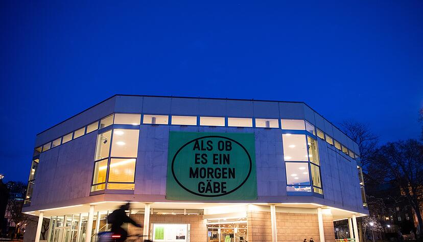 Antisemitismusvorwurf: Vergeben vom Schauspiel Stuttgart, gefördert vom Kunst-Ministerium, erhält Caryl Churchill nicht den Europäischen Dramatikerpreis. Antisemitismusvorwurf: Vergeben vom Schauspiel Stuttgart, gefördert vom Kunst-Ministerium, erhält Caryl Churchill nicht den Europäischen Dramatikerpreis.