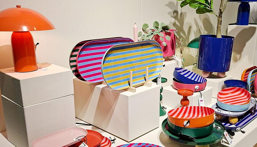 Tr&uuml;be Stimmung beim Tischgespr&auml;ch? Vielleicht helfen die angesagten Knallfarben dem einen oder anderen beim Aufhellen der Laune.