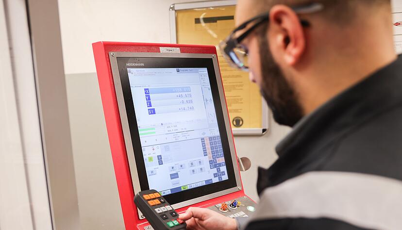 Ein syrischer Auszubildender in Deutschland. (Archivfoto aus Schleswig-Holstein)