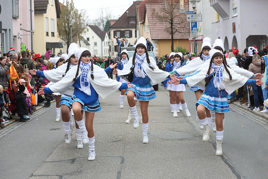 Buntes Treiben in Bad Rappenau: So feiern Besucher und Einheimische den Faschingsumzug