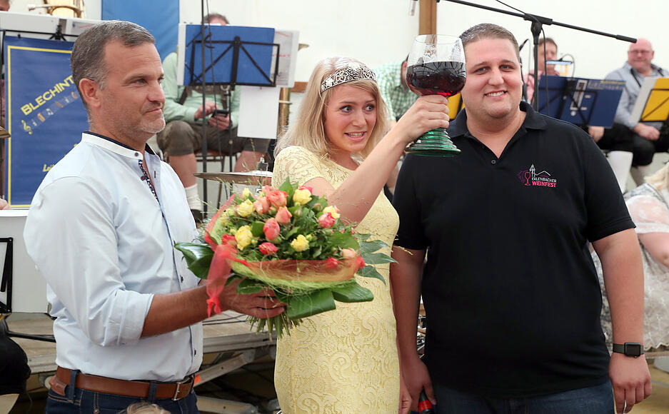  Das Erlenbacher Weinfest - STIMME.de Motiv 