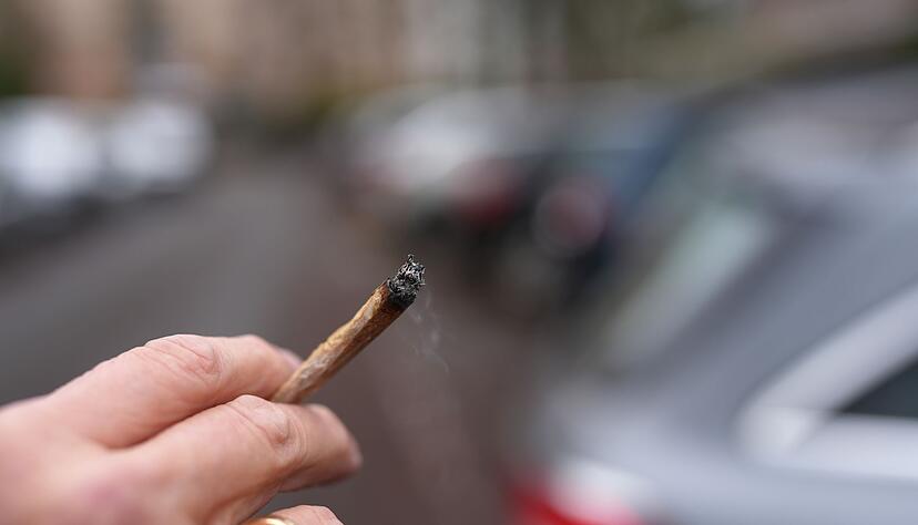 Wer zu berauscht Auto f&auml;hrt, sollte seinen F&uuml;hrerschein schneller abgeben m&uuml;ssen, meinen Fachleute.