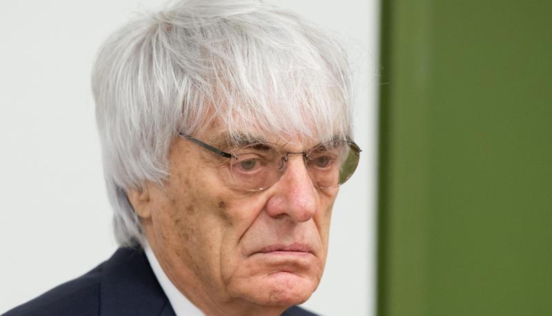 Bernie Ecclestone äußerte sich in seinem Bestechungsprozess vor dem Landgericht München erstmals selbst zu den Vorwürfen. Foto: Sven Hoppe Bernie Ecclestone äußerte sich in seinem Bestechungsprozess vor dem Landgericht München erstmals selbst zu den Vorwürfen. Foto: Sven Hoppe