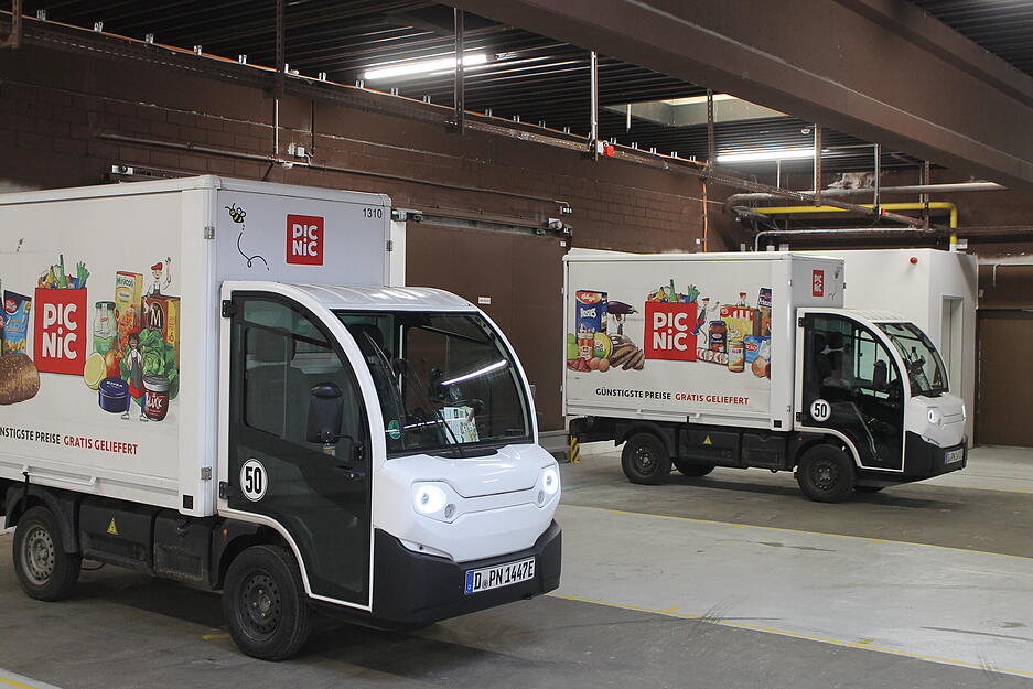 Die Lieferung erfolgt innerhalb fest definierter Zeitfenster direkt an die Haustür. Die Lieferung erfolgt innerhalb fest definierter Zeitfenster direkt an die Haustür.