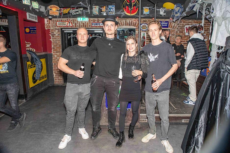 Halloween Night Party in der Gartenlaube in Heilbronn. Halloween Night Party in der Gartenlaube in Heilbronn.